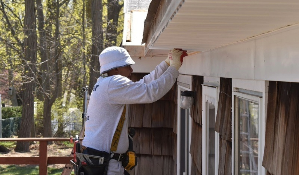 can gutters cause roof leaks roof edge damage